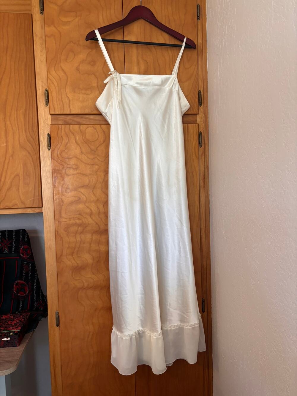 Vintage Vera Wang Ivory Satin Maxi Slip Dress Nightgown L Y2K Bridal Ruffle